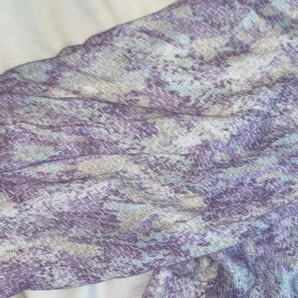 Skylar and Madison Cropped Blouse with Bow - Picture 4 of 6